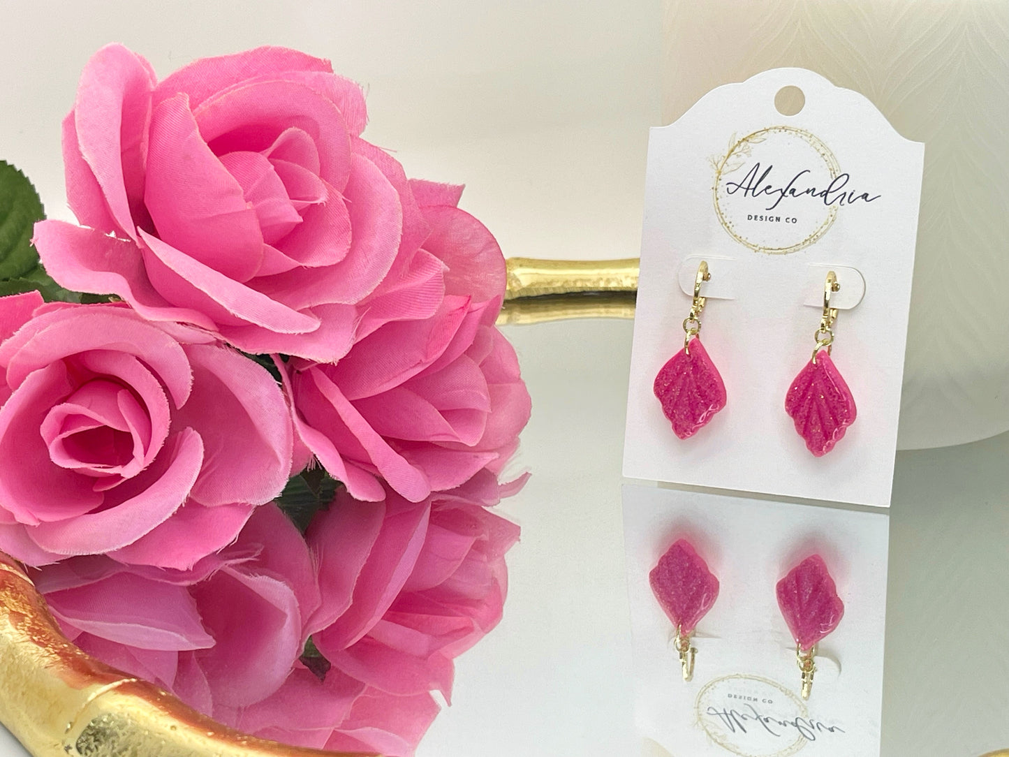 Glitter Pink Scallop