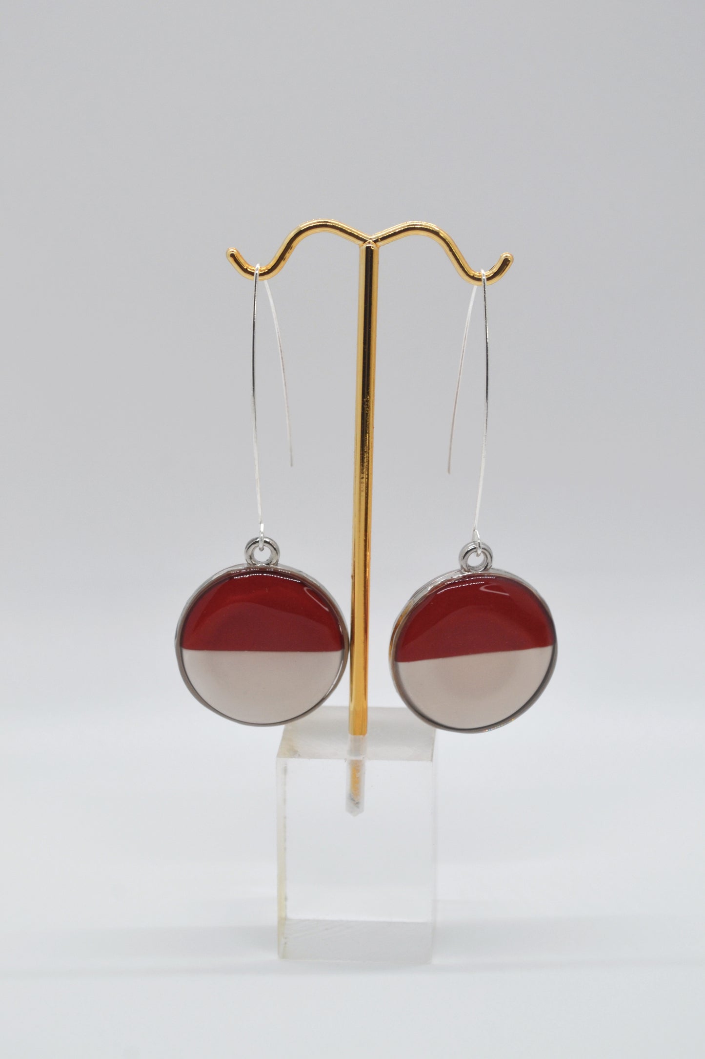 Red & White Circle V-Hook Earrings